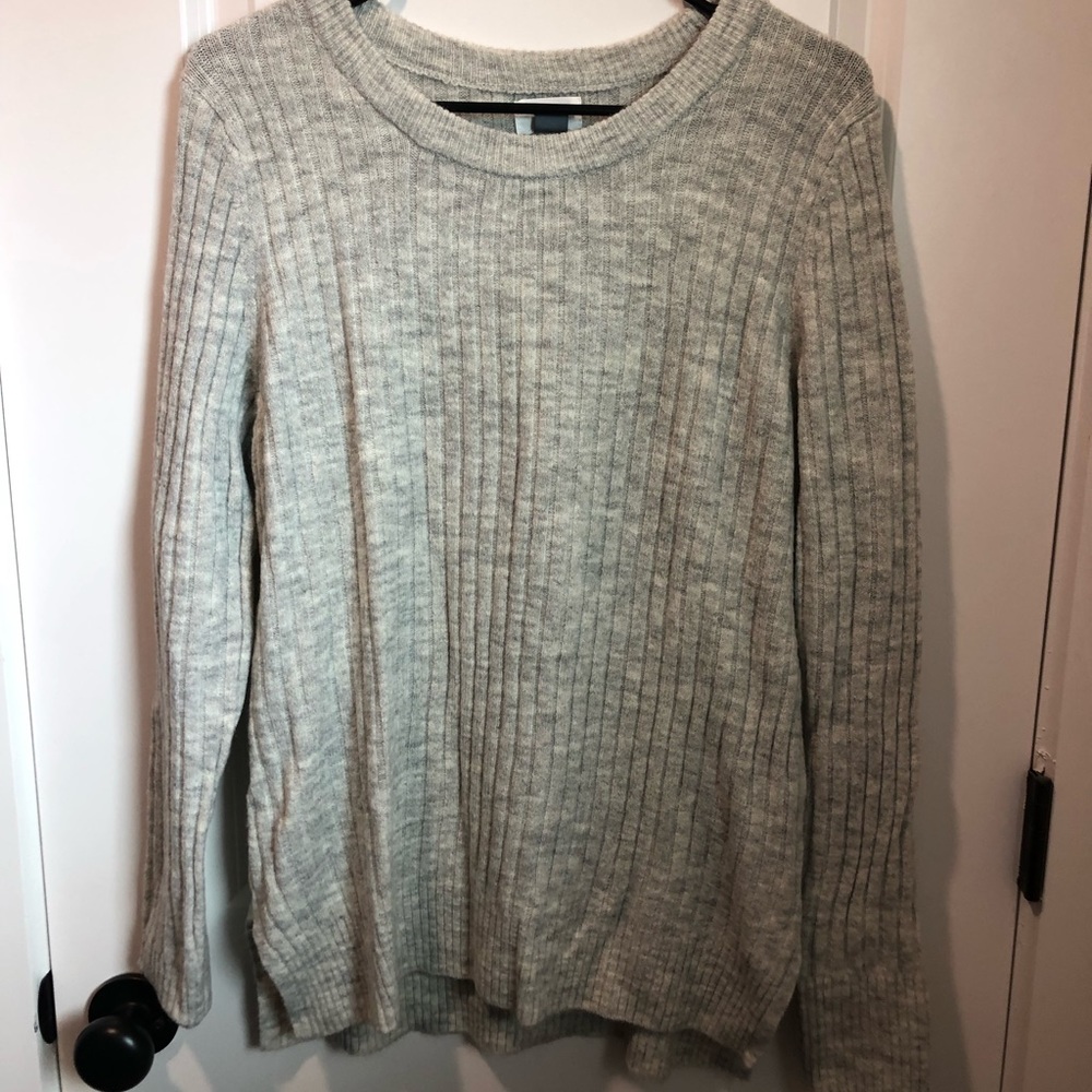 High-Low Ribbed Crew Neck Sweater